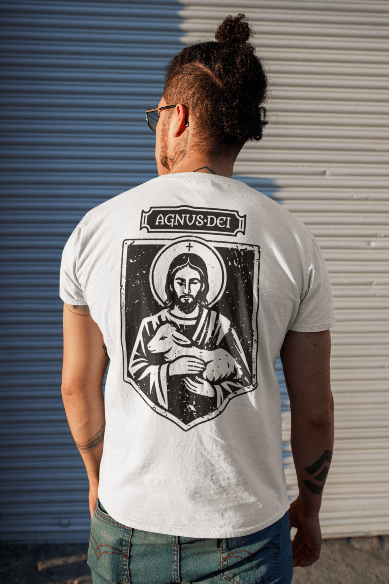 Agnus Dei, Lamb of God Christ Icon Graphic T-Shirt - Inken Image